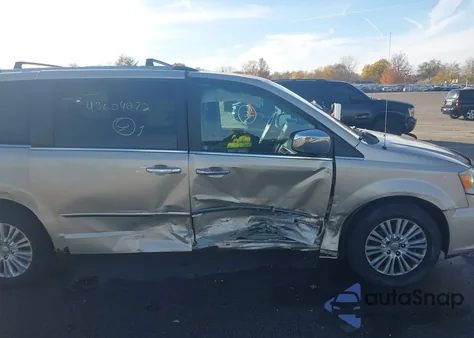 2012 Chrysler Town & Country Limited from USA, damaged, VIN 2C4RC1GG8CR317428